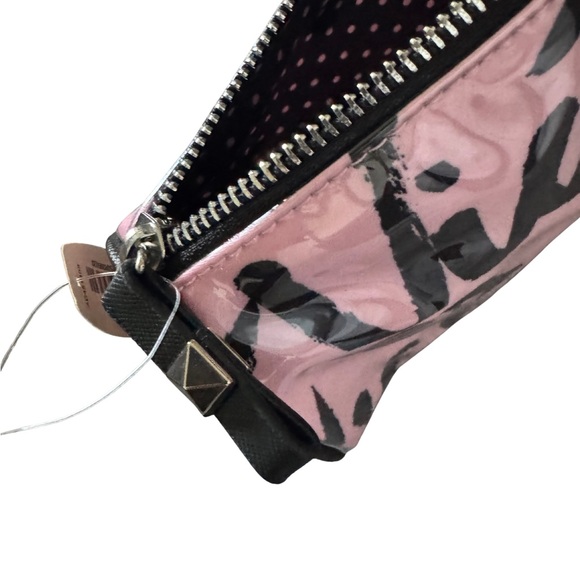 Victoria's Secret Pink and Black Graphic Makeup Pouch - Picture 2 of 8